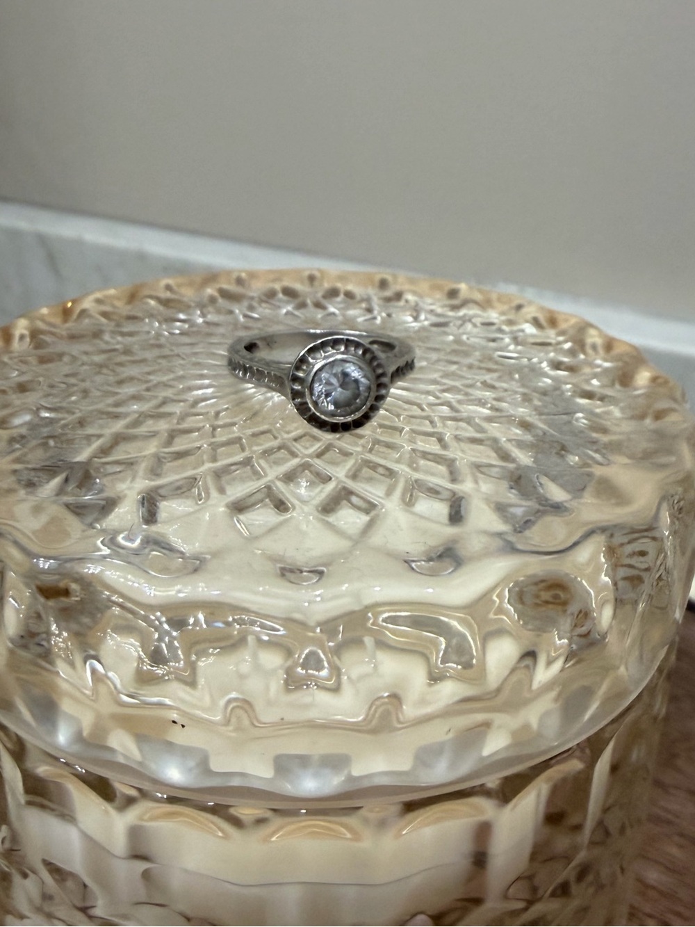 Silpada Perfect Bliss hammered 925 Sterling silver ring. R2076 size 7